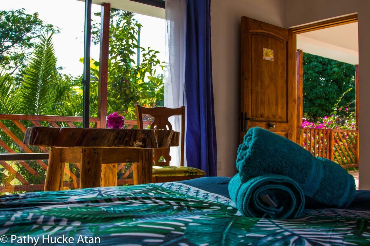 Kahina Lodge Hanga Roa Extérieur photo